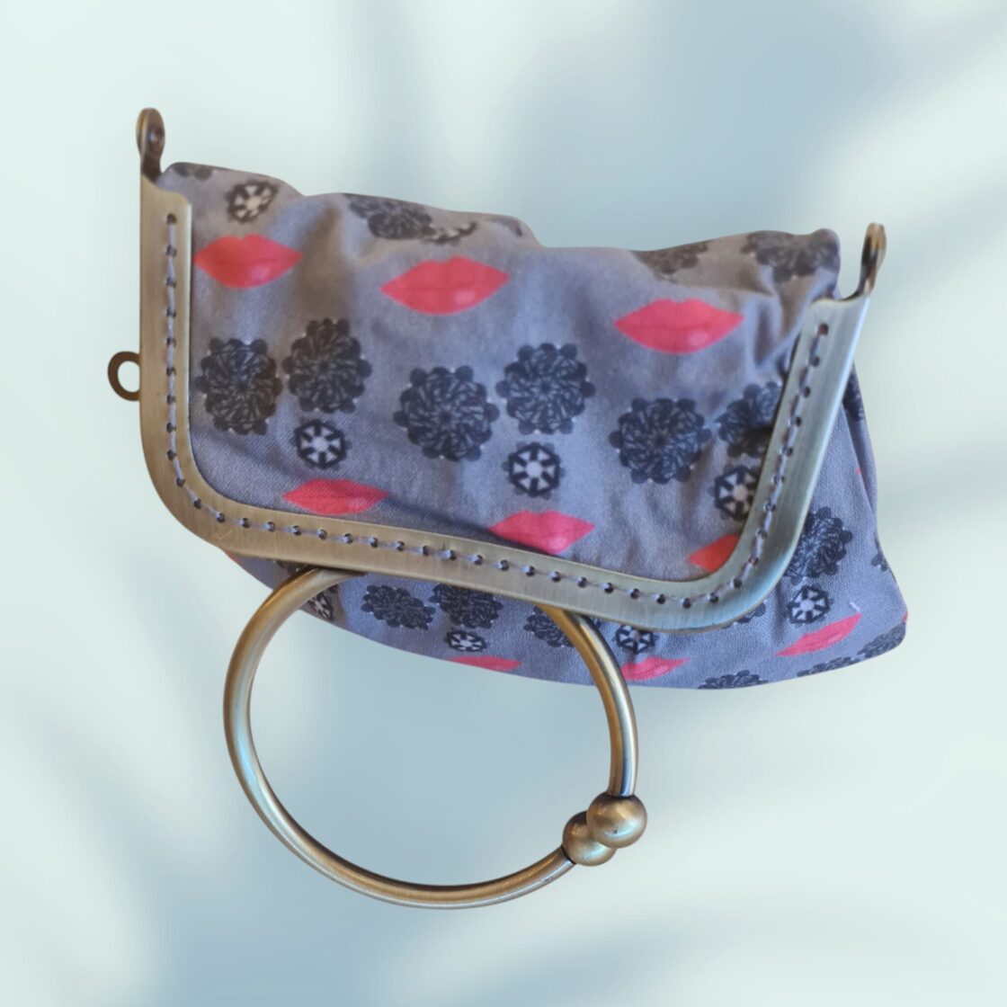 Sac fermoir (clasp purse)